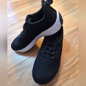 Propet Womens Tour Knit Black Knit Fitness Athletic Sneakers 6.5 Wide Width